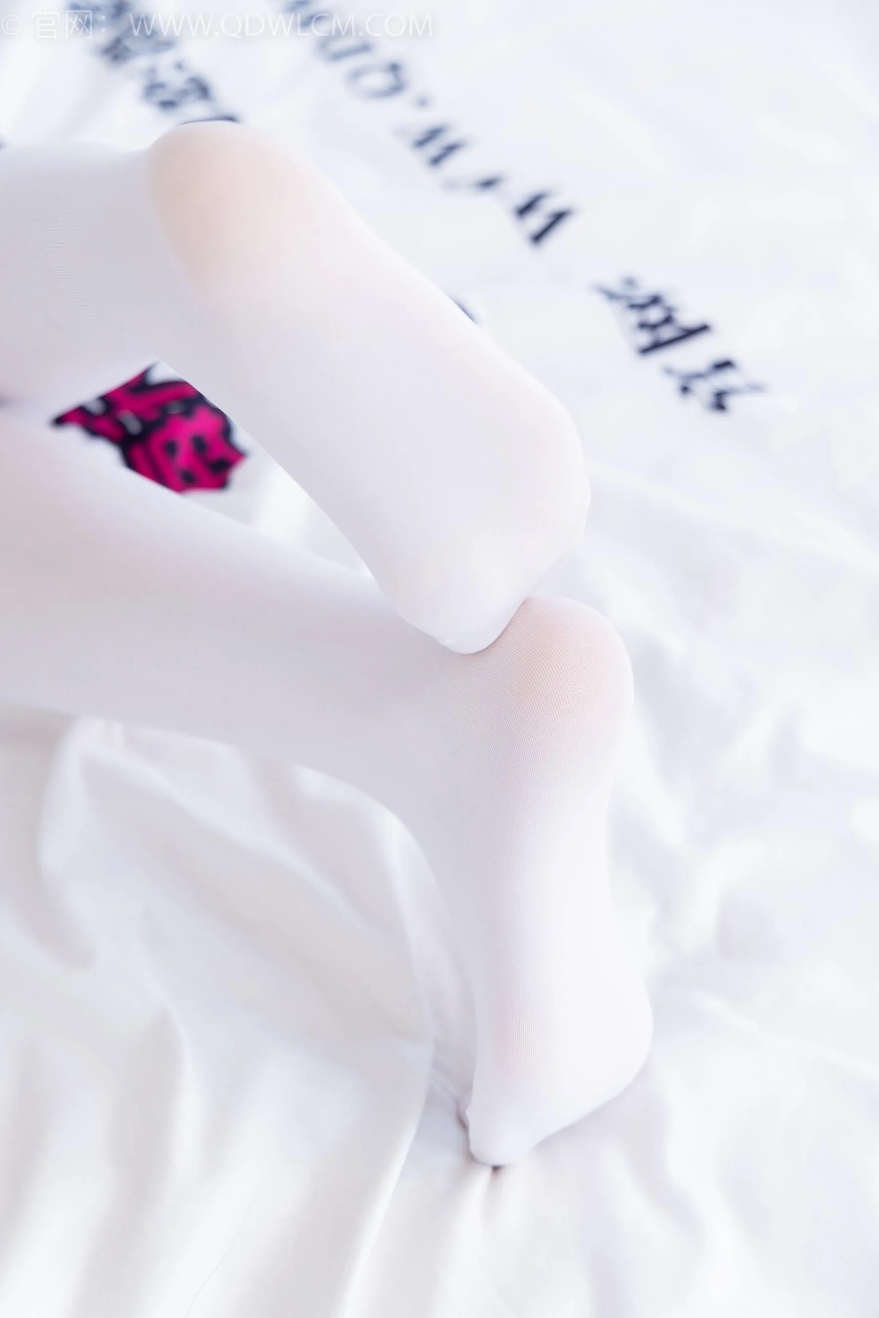 物恋传媒 NO.1581 暗月-纯白茉莉 [151P]插图